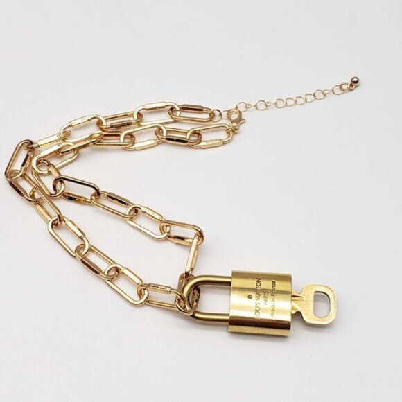 Authentic Louis Vuitton Lock and Key Gold Color with Gold Plated Chain Necklace - Picture 3 of 10